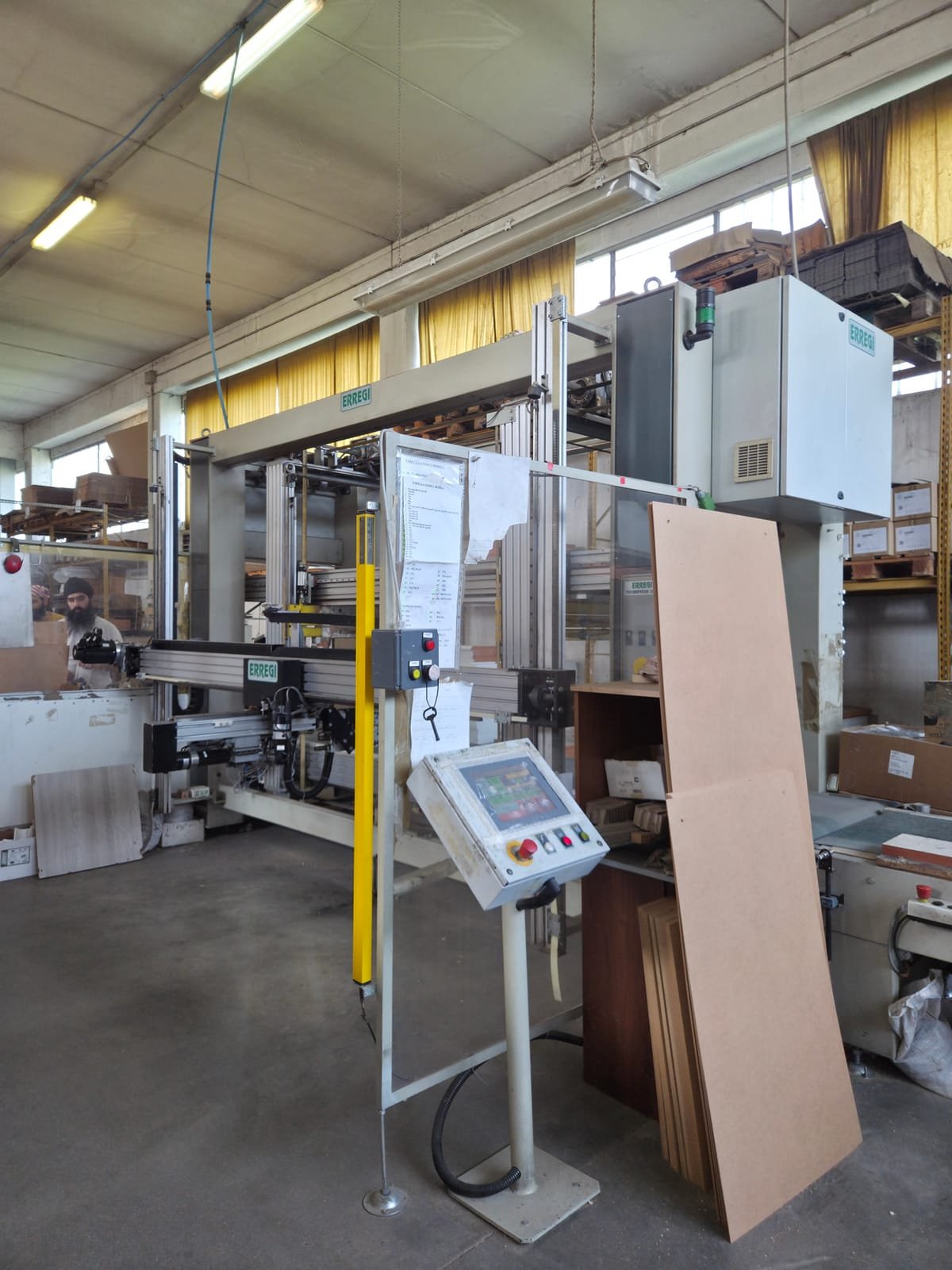 Interno laboratorio Emme snc